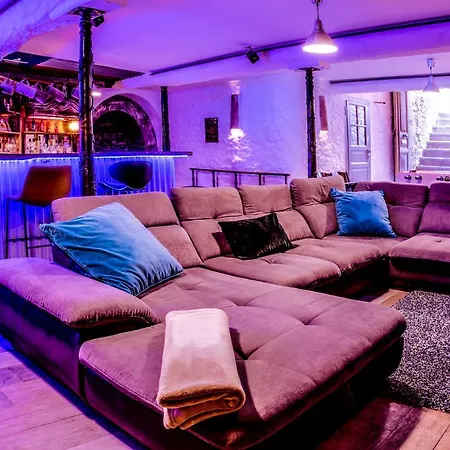 Le Manoir D'amiel A Secret 16 Bedroom Garden Oasis For Groups Up To 30 Villegailhenc