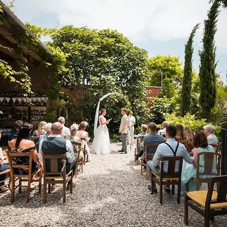 Le Manoir D'amiel A Secret 16 Bedroom Garden Oasis For Groups Up To 30 *