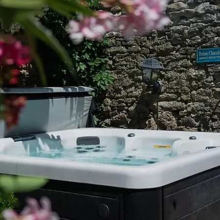 Le Manoir D'amiel A Secret 16 Bedroom Garden Oasis For Groups Up To 30 Vila