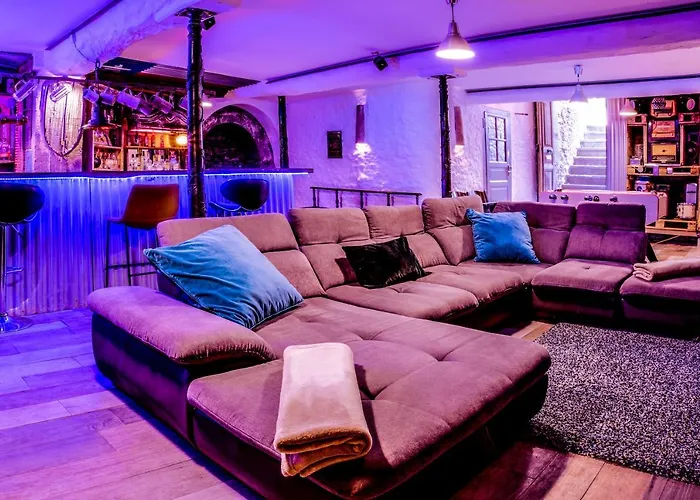 Le Manoir D'amiel A Secret 16 Bedroom Garden Oasis For Groups Up To 30 Villegailhenc